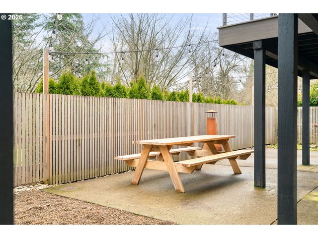 7323 Sw 24TH Ave, Portland, OR 97219