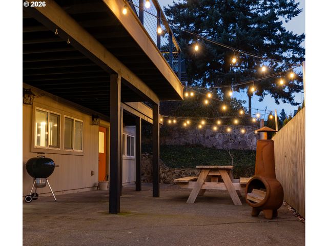 7323 Sw 24TH Ave, Portland, OR 97219