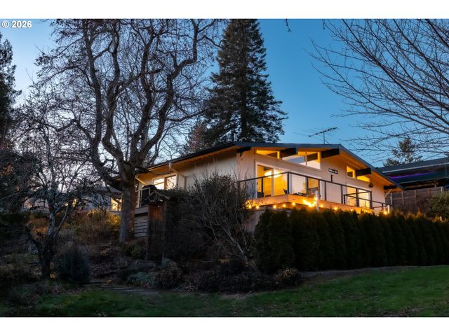 7323 Sw 24TH Ave, Portland, OR 97219