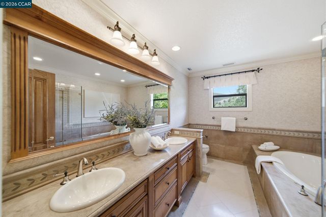 51 Red Cypress Ct, Danville, CA 94506