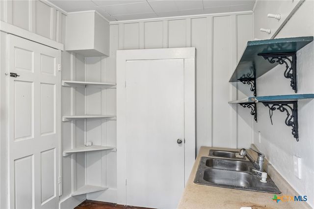 2020 Old Ranch Road 12, San Marcos, TX 78666