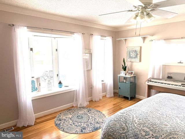 19 GREENWOOD SHLS, Grasonville, MD 21638