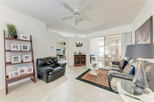 7814 48TH AVENUE E, Bradenton, FL 34203