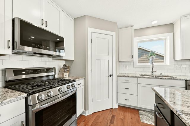 5443 Ridgeview Drive NW, Rochester, MN 55901