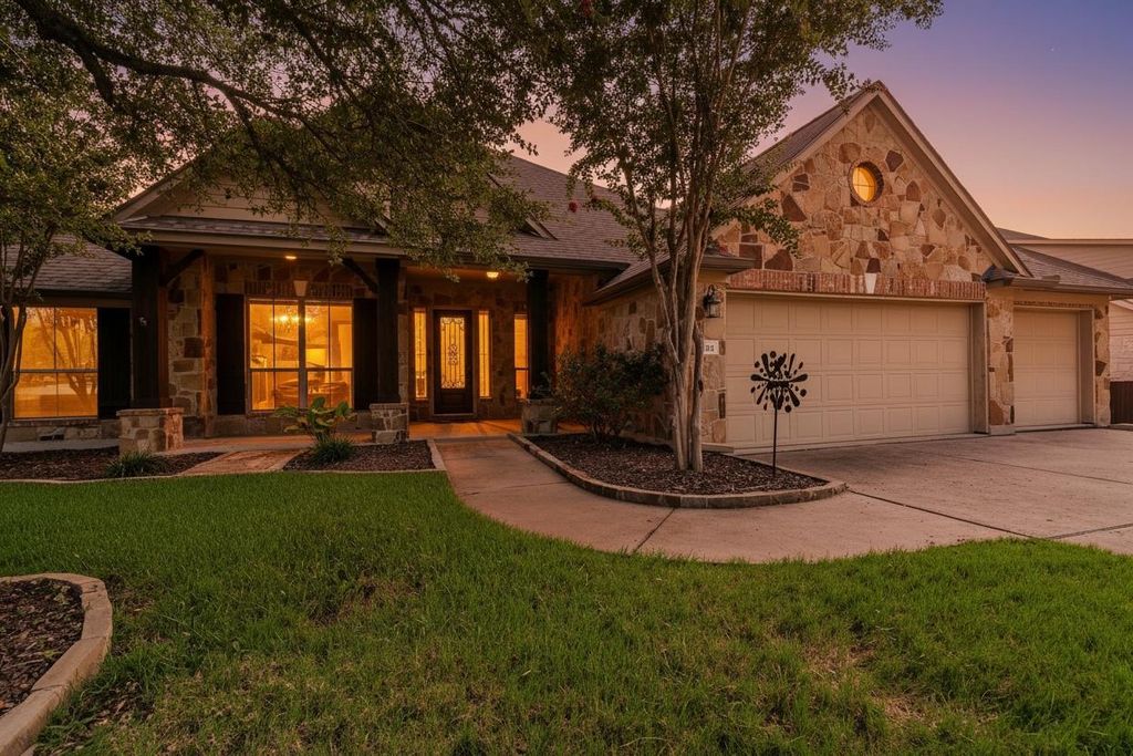 113 Courtland CIR 12, Austin, TX 78737