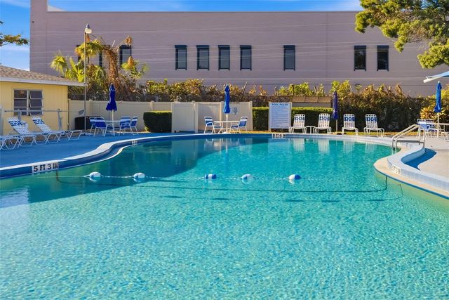 425 30TH AVENUE W C112, Bradenton, FL 34205