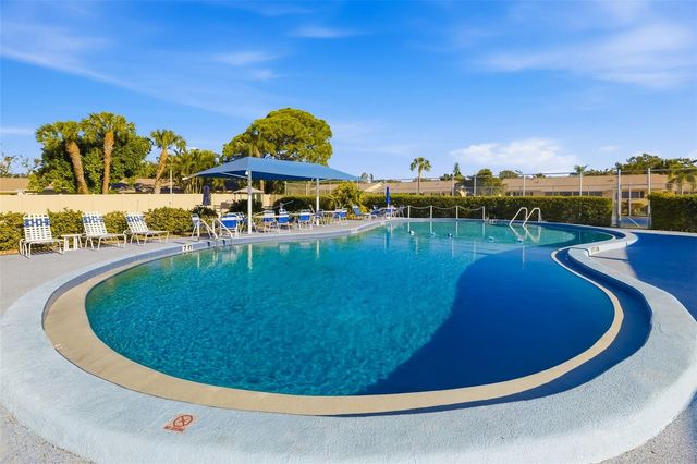 425 30TH AVENUE W C112, Bradenton, FL 34205