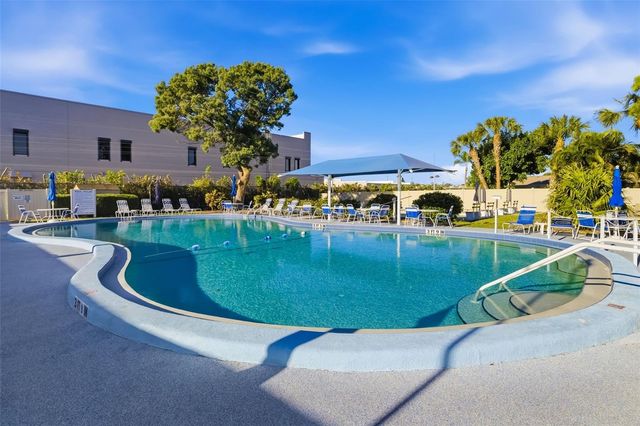 425 30TH AVENUE W C112, Bradenton, FL 34205