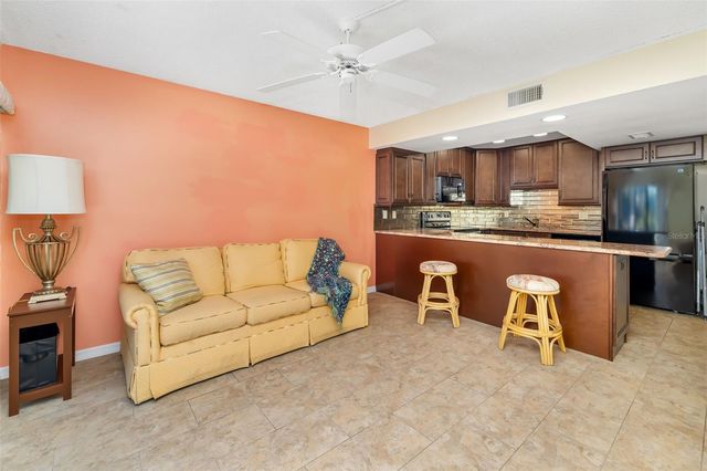 425 30TH AVENUE W C112, Bradenton, FL 34205