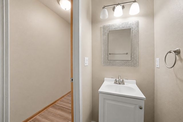 8302 Westown Parkway 5107, West Des Moines, IA 50266
