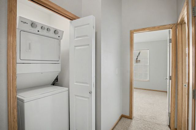 8302 Westown Parkway 5107, West Des Moines, IA 50266
