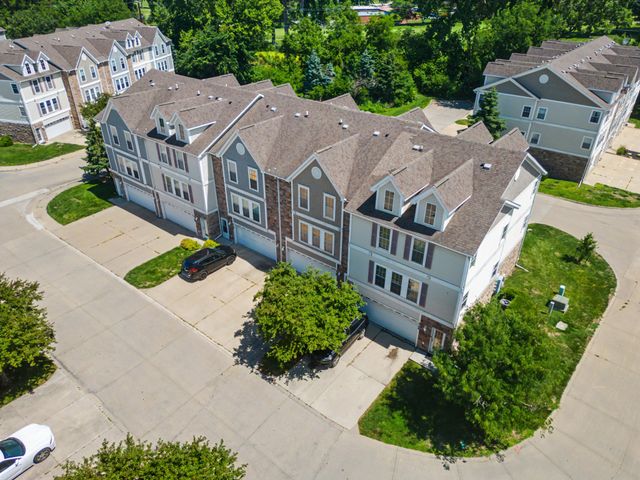 8302 Westown Parkway 5107, West Des Moines, IA 50266