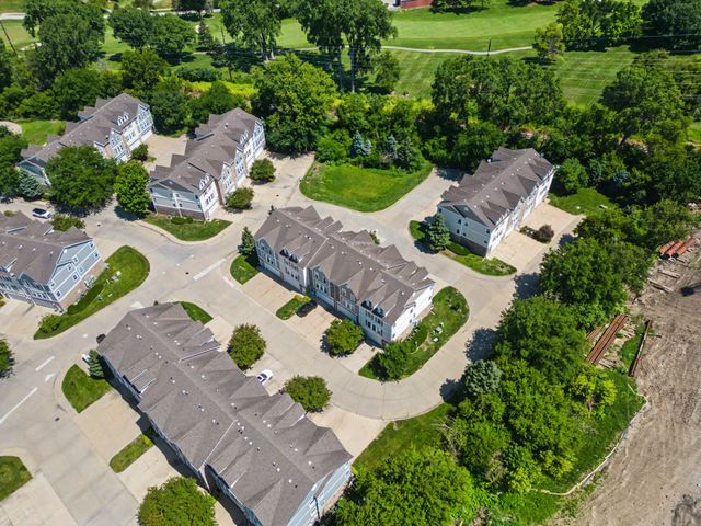 8302 Westown Parkway 5107, West Des Moines, IA 50266