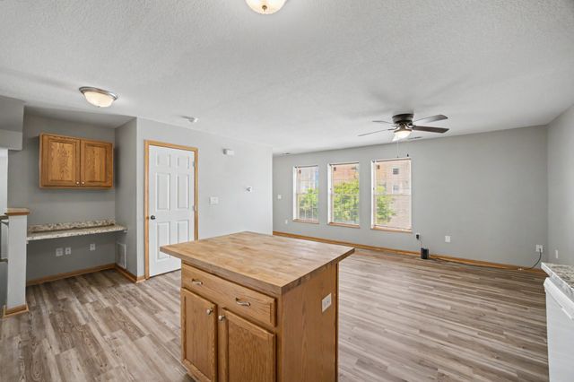 8302 Westown Parkway 5107, West Des Moines, IA 50266