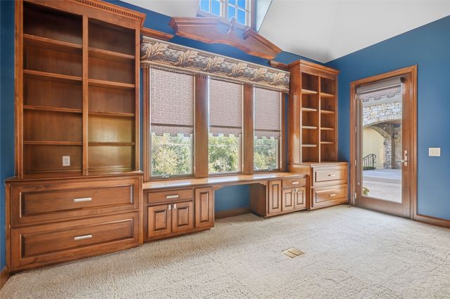 10703 S Forest Avenue, Jenks, OK 74037