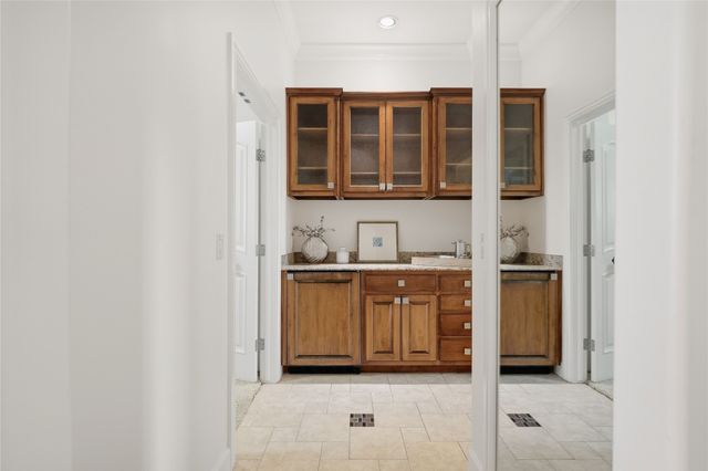 10703 S Forest Avenue, Jenks, OK 74037