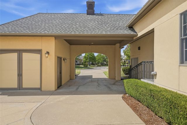 10703 S Forest Avenue, Jenks, OK 74037