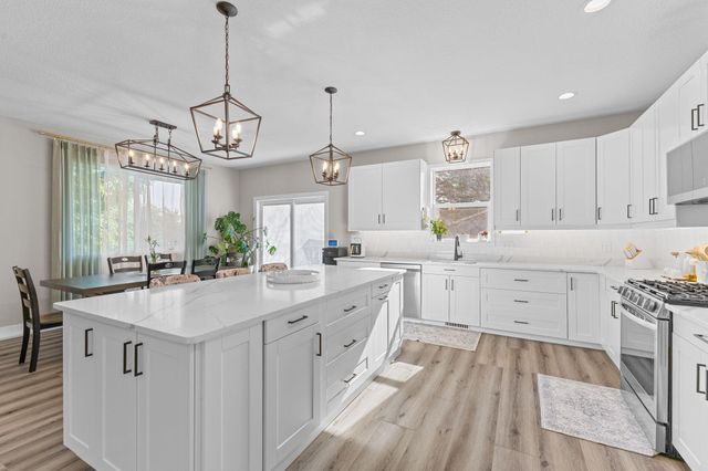7473 96th Street S, Cottage Grove, MN 55016