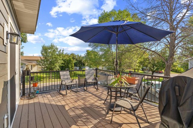 7473 96th Street S, Cottage Grove, MN 55016