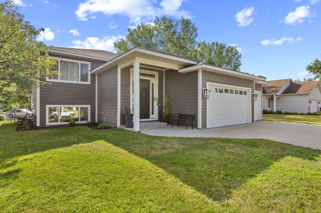 7473 96th Street S, Cottage Grove, MN 55016