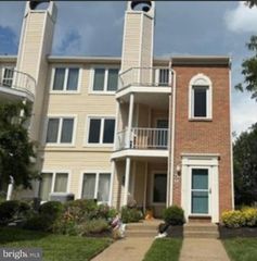 246 COLETTE CT, Levittown, PA 19057