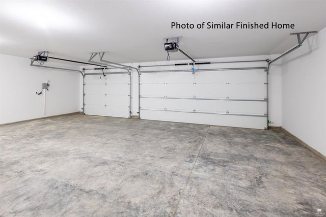8425 Chrissy Landing Drive, Manhattan, KS 66502