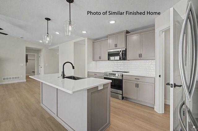 8425 Chrissy Landing Drive, Manhattan, KS 66502