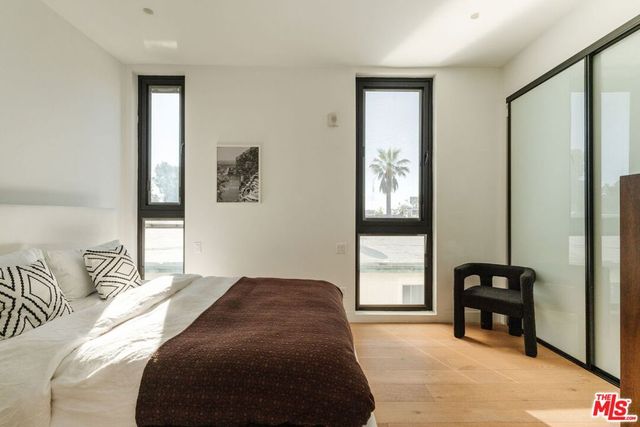 1253 N Sweetzer Avenue 6, West Hollywood, CA 90069