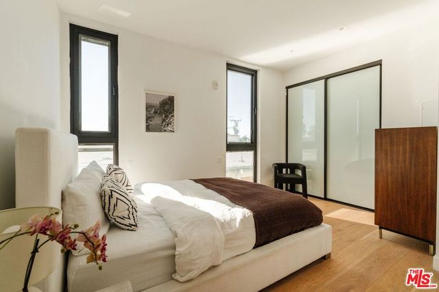 1253 N Sweetzer Avenue 6, West Hollywood, CA 90069