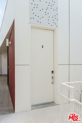 1253 N Sweetzer Avenue 6, West Hollywood, CA 90069