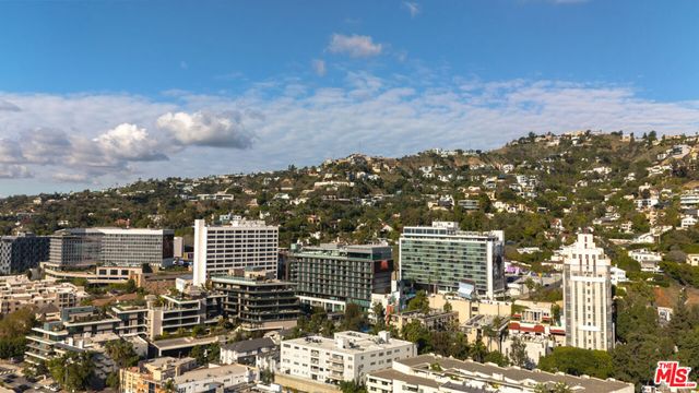 1253 N Sweetzer Avenue 6, West Hollywood, CA 90069