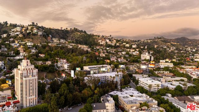 1253 N Sweetzer Avenue 6, West Hollywood, CA 90069