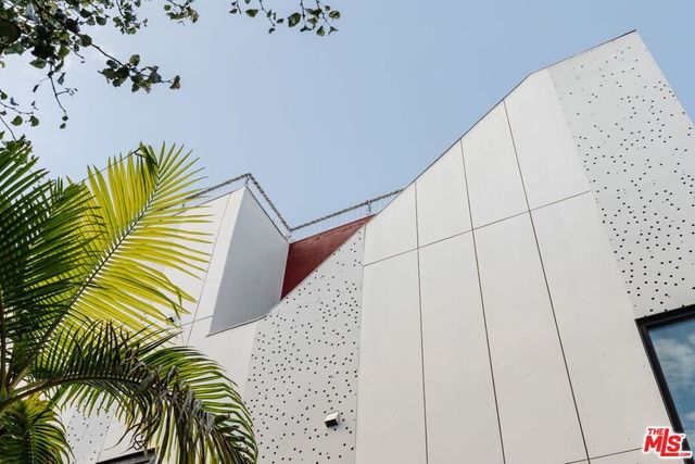 1253 N Sweetzer Avenue 6, West Hollywood, CA 90069