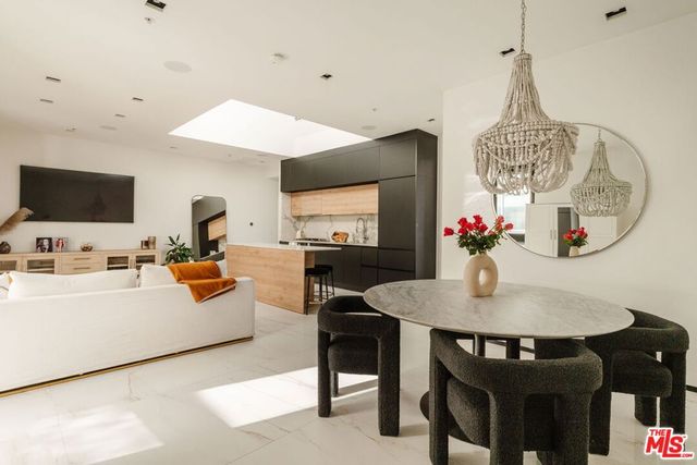 1253 N Sweetzer Avenue 6, West Hollywood, CA 90069