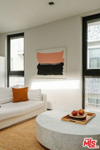 1253 N Sweetzer Avenue 6, West Hollywood, CA 90069