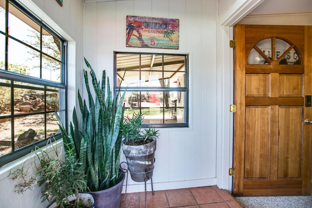 Image 11 of property listing at 836 Lake Dam Road, Blackwell, TX 79506