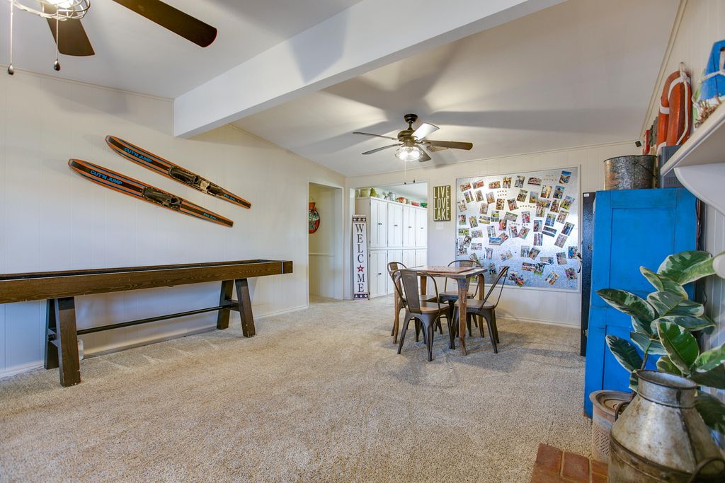 Image 14 of property listing at 836 Lake Dam Road, Blackwell, TX 79506