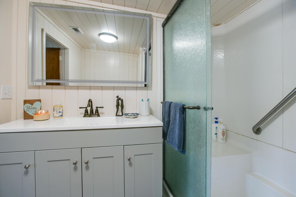 Image 26 of property listing at 836 Lake Dam Road, Blackwell, TX 79506