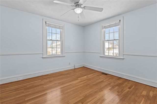 22 Phillips Avenue, Warwick, RI 02888