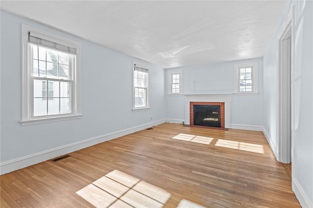 22 Phillips Avenue, Warwick, RI 02888