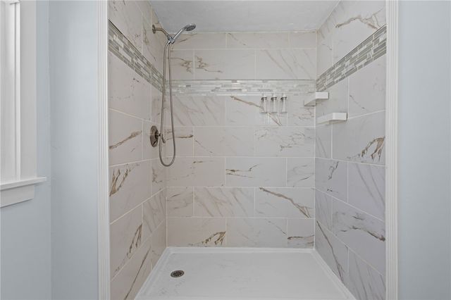 22 Phillips Avenue, Warwick, RI 02888