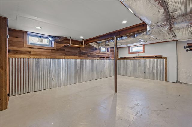 22 Phillips Avenue, Warwick, RI 02888