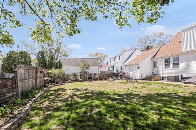 22 Phillips Avenue, Warwick, RI 02888