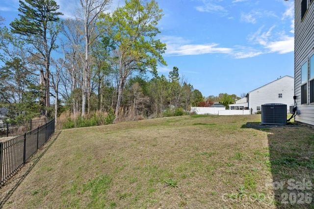 11935 Red Leaf Drive, Charlotte, NC 28215