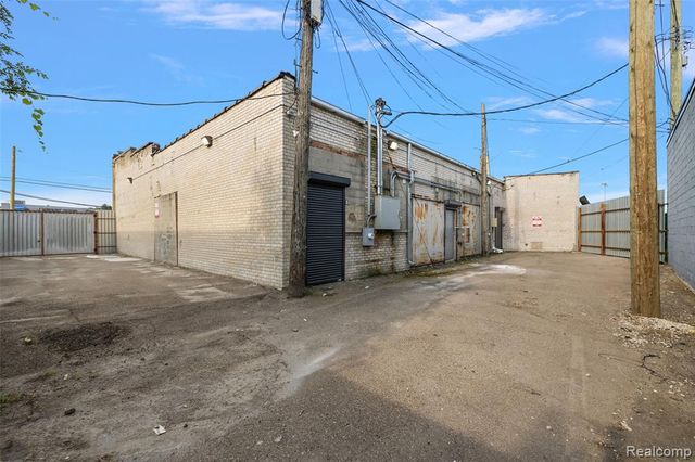 3805 E Mcnichols Road, Detroit, MI 48212