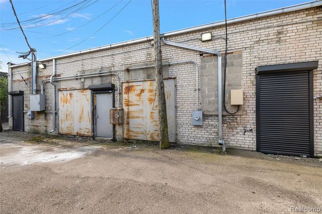3805 E Mcnichols Road, Detroit, MI 48212