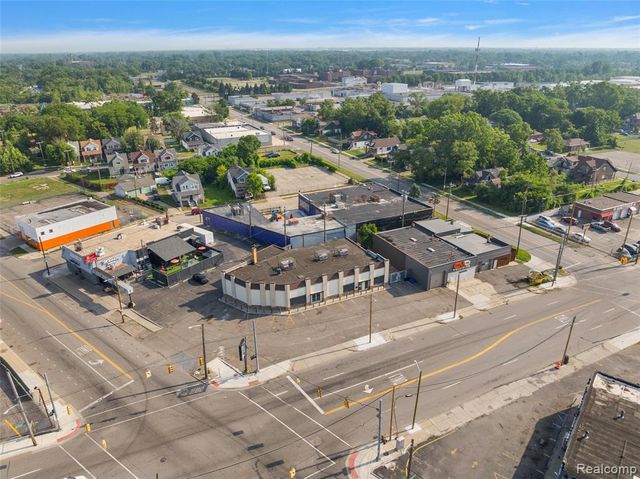 3805 E Mcnichols Road, Detroit, MI 48212