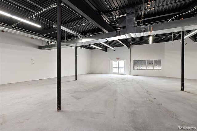 3805 E Mcnichols Road, Detroit, MI 48212