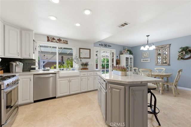 27803 Rainbow Lane, Highland, CA 92346
