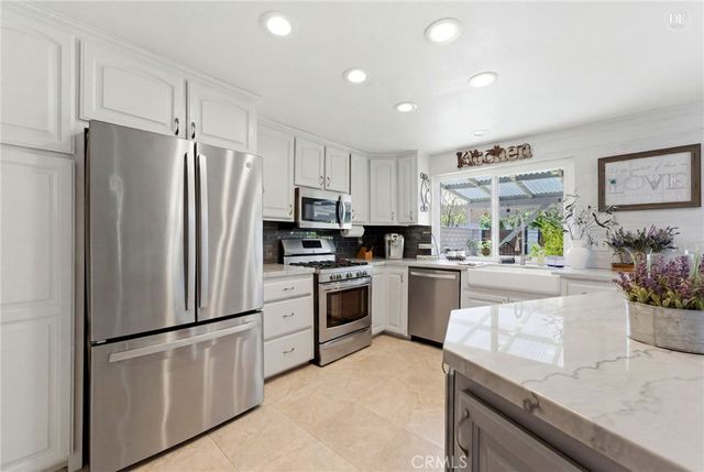 27803 Rainbow Lane, Highland, CA 92346